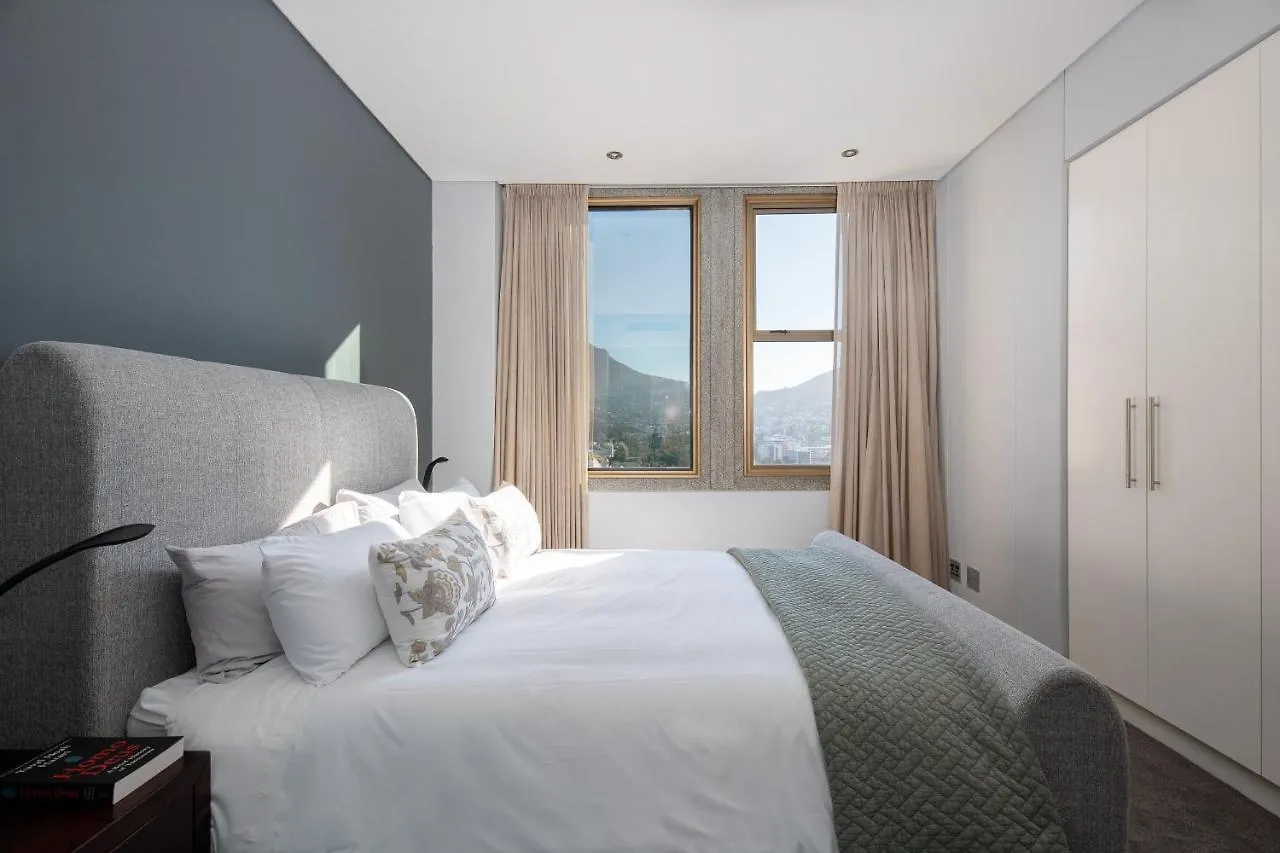 #1804 Cartwright - Spacious And Elegant Apartment Cape Town
